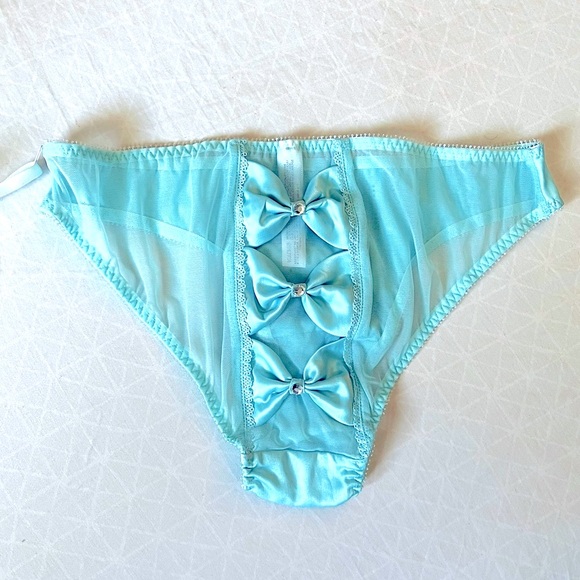 Victoria secret “I do” collection bridal panties - Picture 2 of 4